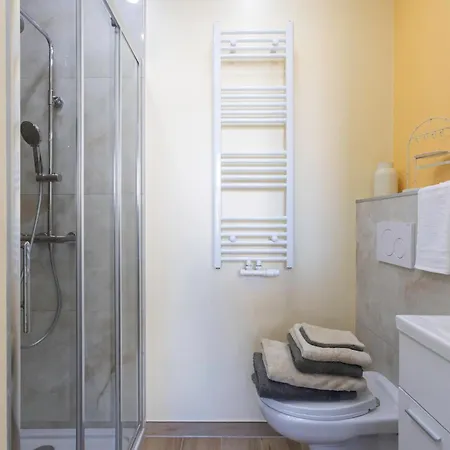 בית הארחה De Luxe Rio A Sale De Bain Privee Check In Autonome Cuisine Partagee 3*