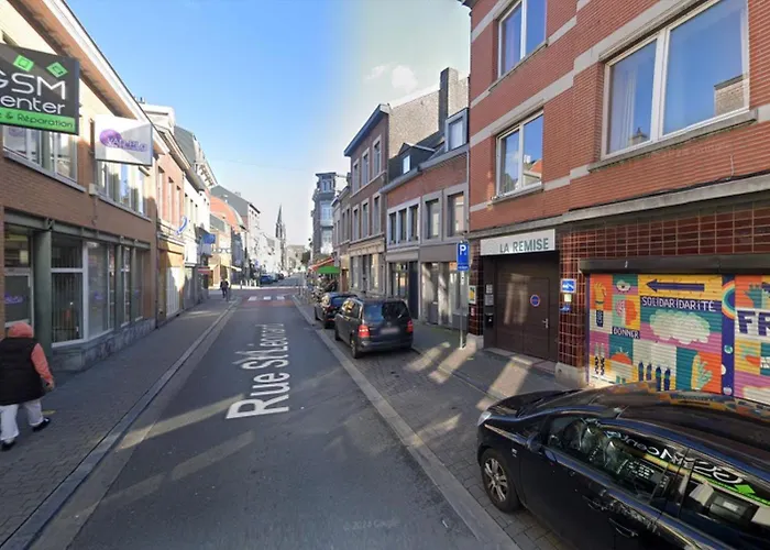 De Luxe Rio A Sale De Bain Privee Check In Autonome Cuisine Partagee 3* Liège