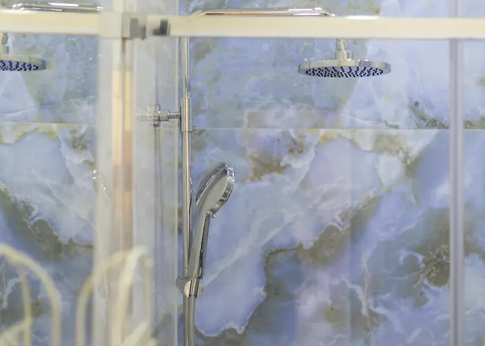 De Luxe Rio A Sale De Bain Privee Check In Autonome Cuisine Partagee Liège